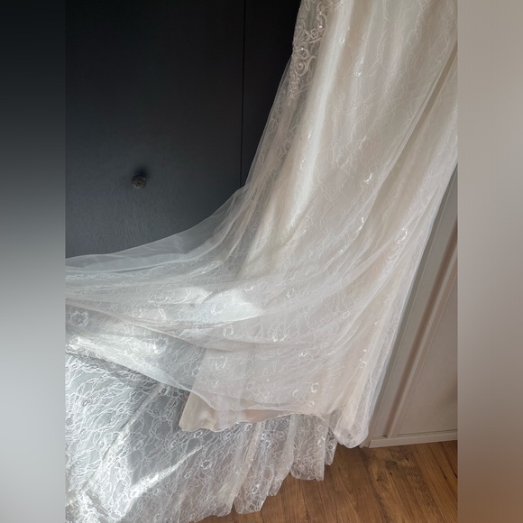 Galina SZ 10 Ivory Illusion V-Neck Wedding Dress with Embellishment STYLE SWG675 - Picture 14 of 16